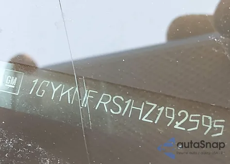 2017 Cadillac Xt5 Platinum z USA, uszkodzony, nr VIN 1GYKNFRS1HZ192595